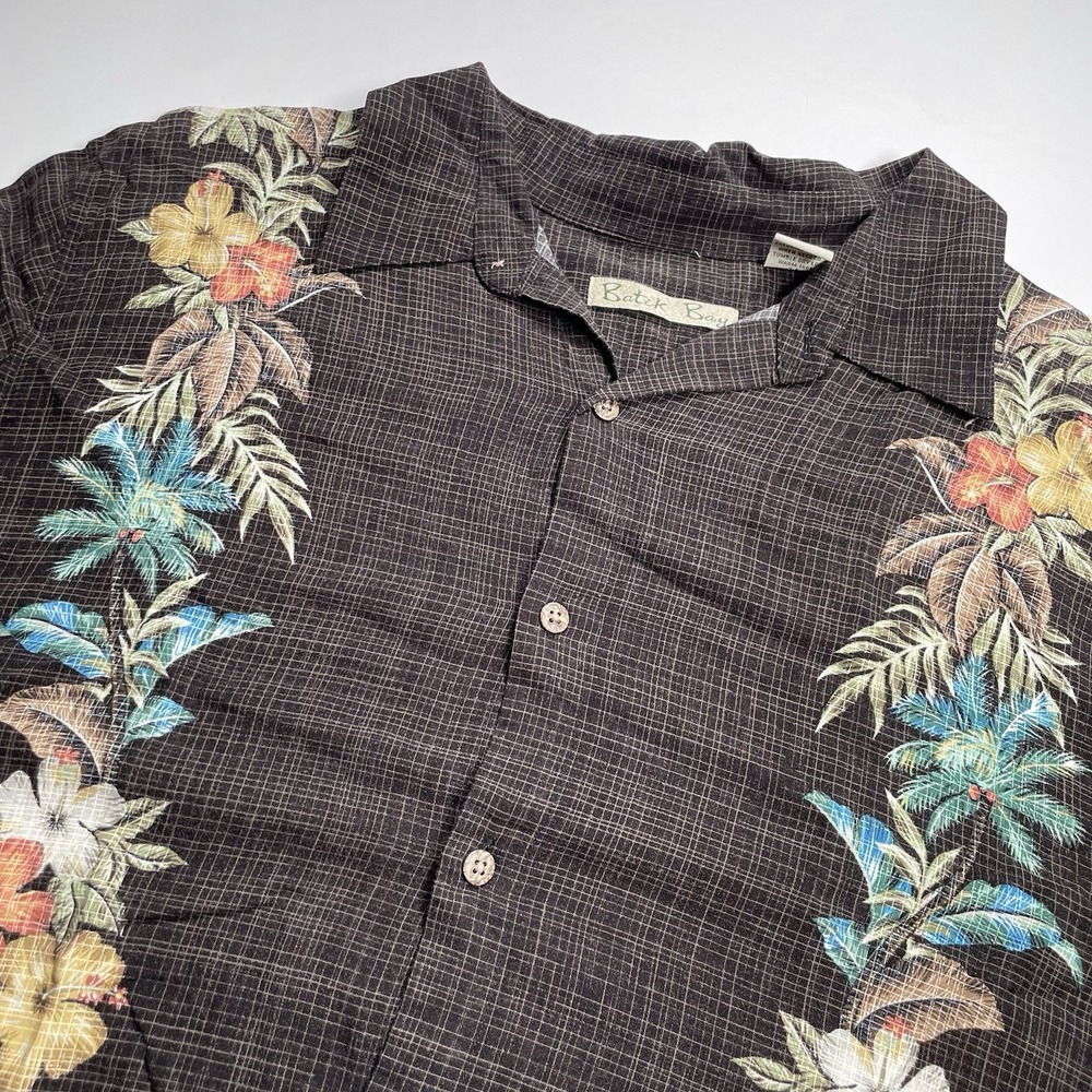 Batik Bay Men's Hawaiian Shirt Black Size XL Floral Short Sleeve Button Up Rayon
